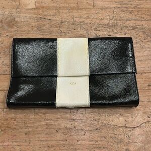 👜 Mark & Graham Colorblock Clutch – Black & White – 11.5" x 7" ✨